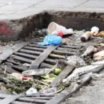 basura en alcantarilla
